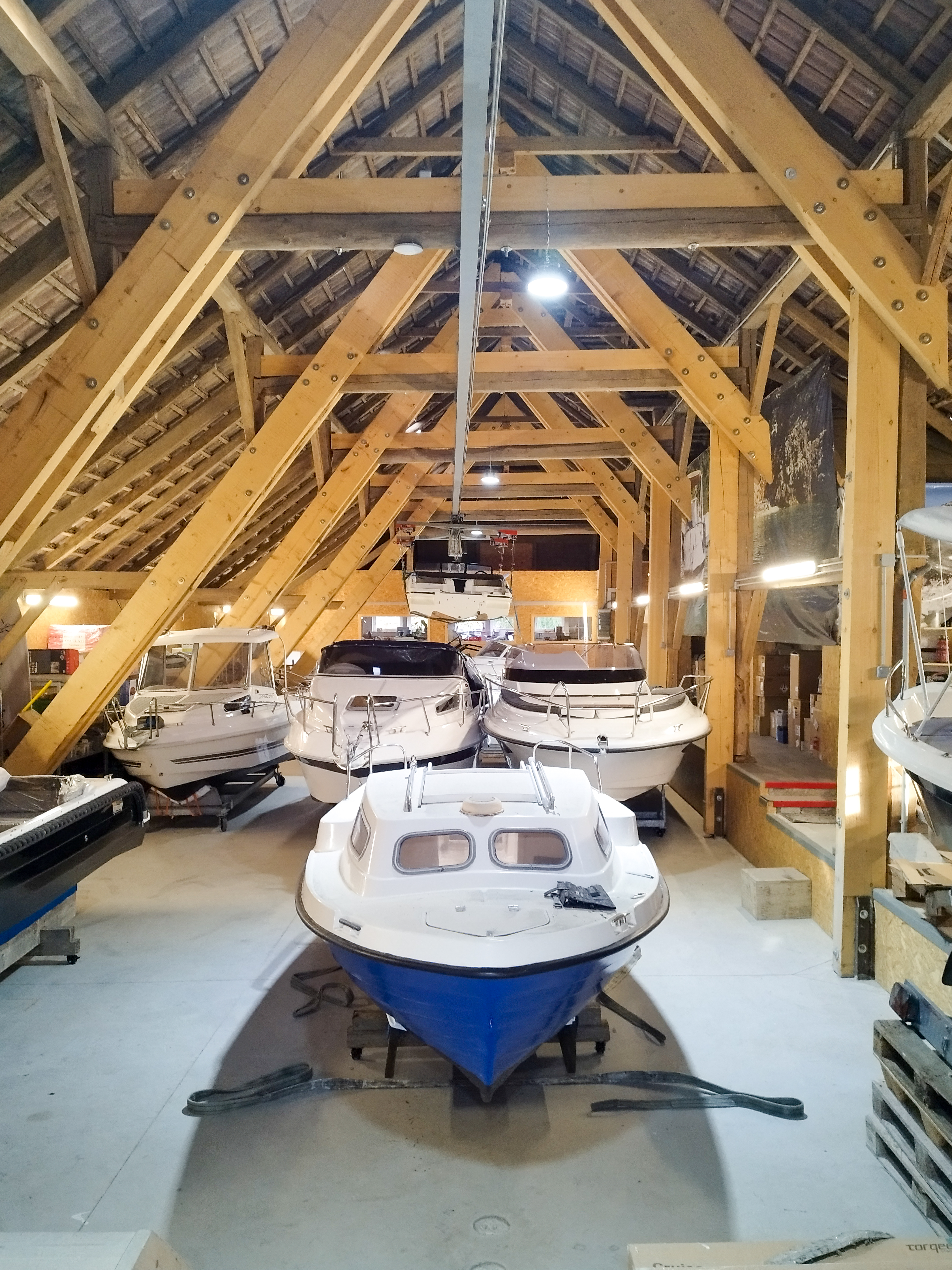 Halle Austrian Boat Center